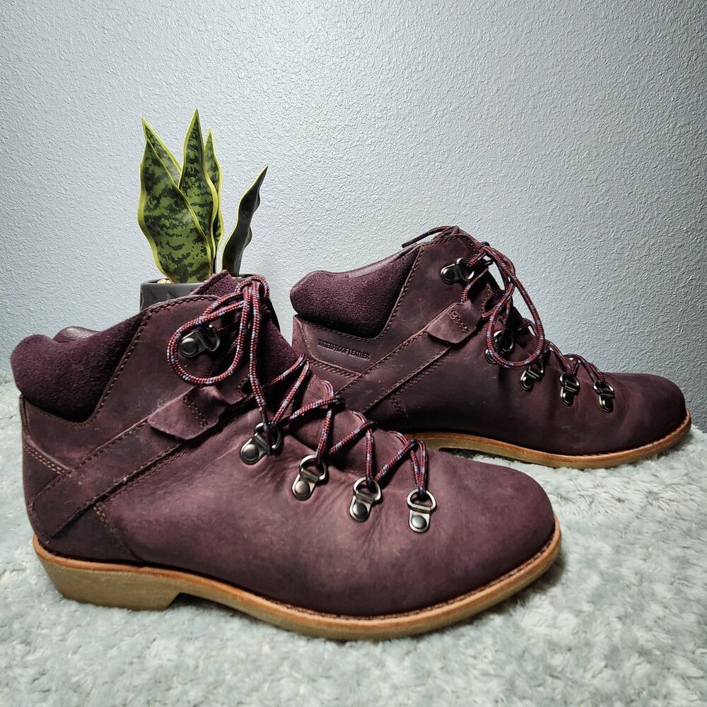 NWOT - Teva De La Vina Alpine Low Boots - Wine - Women's Size 7